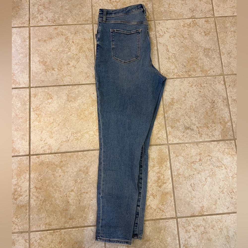 A&F The Super Skinny High Rise Curve Love Jean